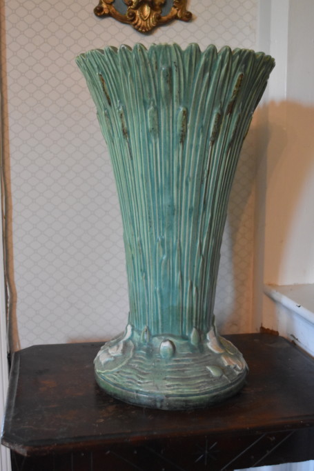 Back of the Roseville vase